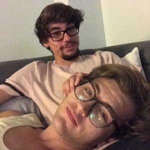 Meet your Posher, Christopher